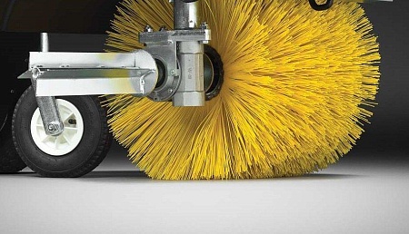 Подметальная машина Limpar 84 PRO (с сегментной щеткой 40см); цена 271&nbsp;949 &#8381;