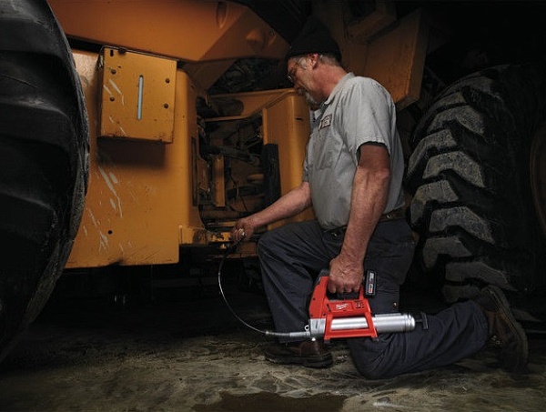 Детальное изображение : шприц milwaukee m18 gg-0