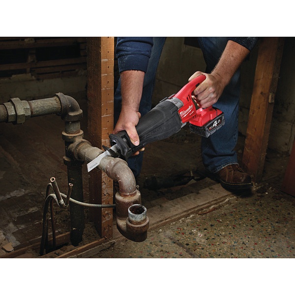 Детальное изображение : milwaukee m18bsx-402с пила