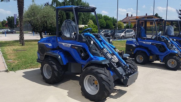 Мини-погрузчик MultiOne 9.5 4&nbsp;363&nbsp;811 &#8381;