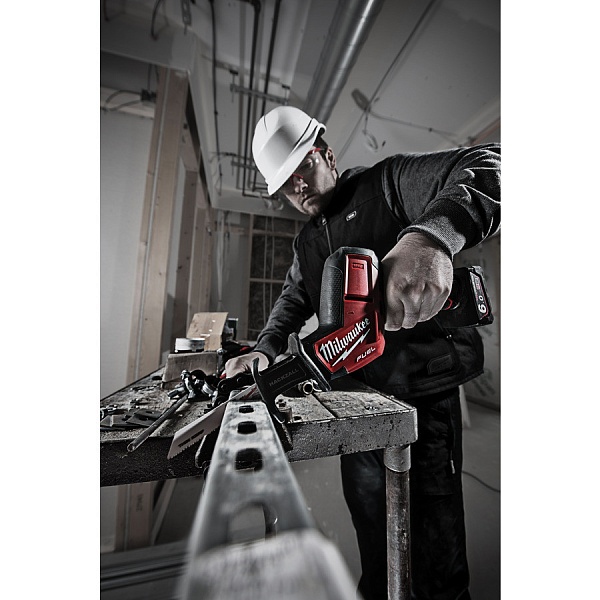 Детальное изображение : сабельная пила milwaukee m12 chz- 402c